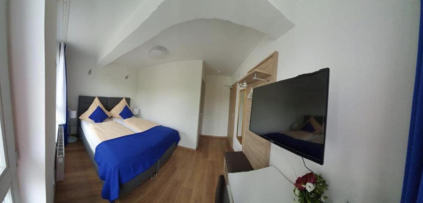 Stadthotel Am Adenauerplatz Марктхайденфельд Экстерьер фото